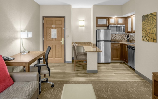 1 Bedroom Quadruple Suite