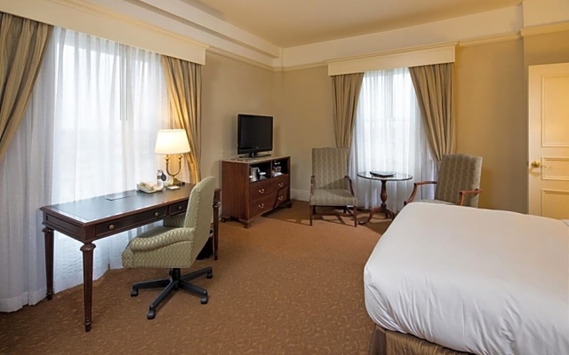 Grand room