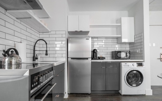 Deluxe Apartment