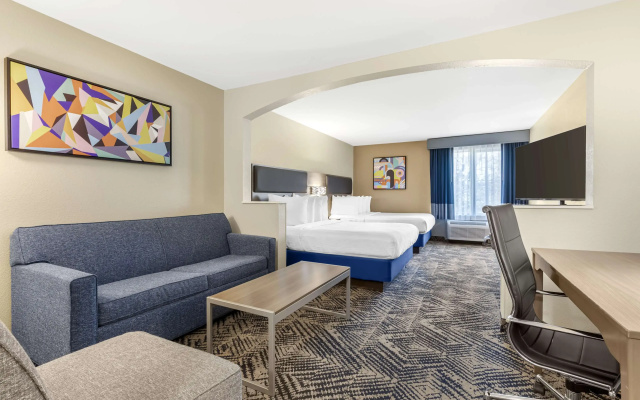 Quadruple Suite