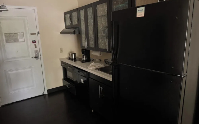 1 Bedroom Suite