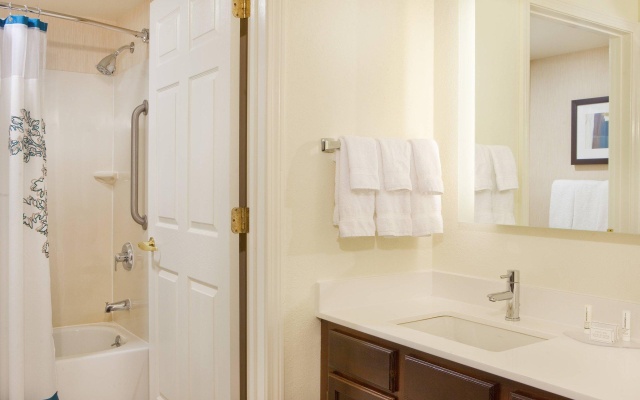 2 Bedrooms Suite