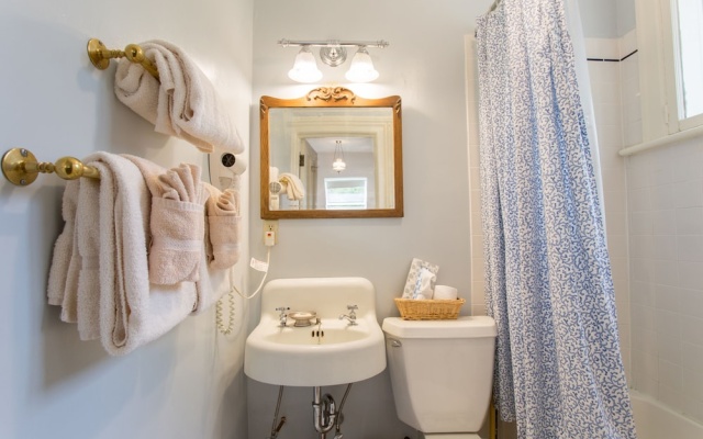 Classic Quadruple room