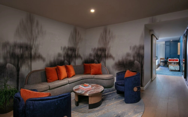 Suite