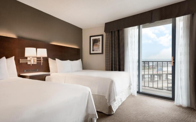 Premium Quadruple room with balcony and with city view