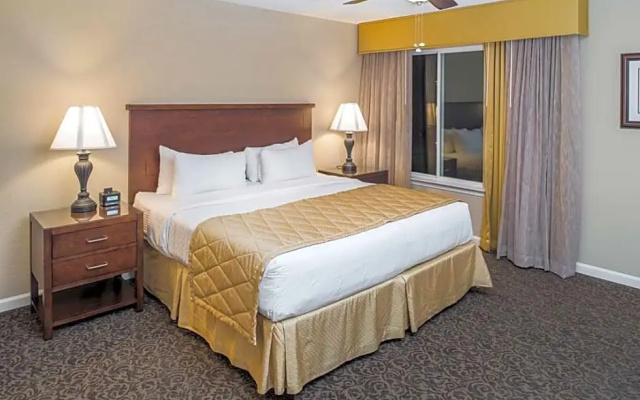 4 Bedrooms Deluxe room