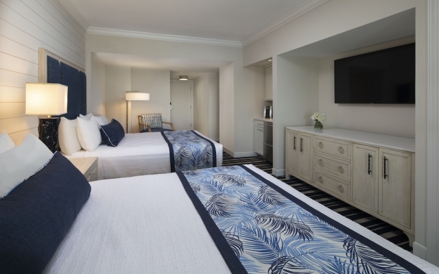 Quadruple room Beach View