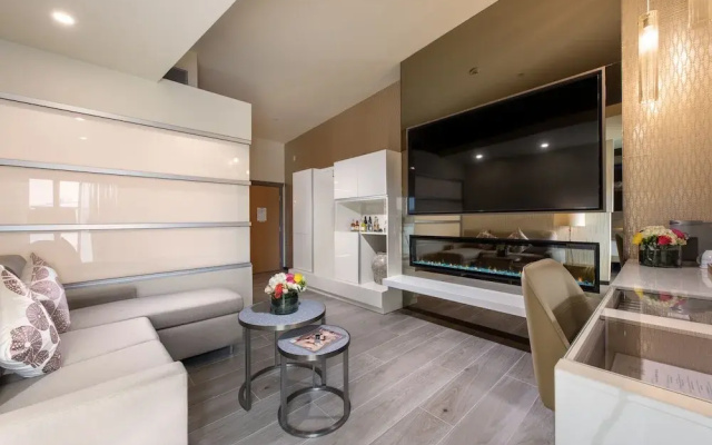Standard Penthouse room