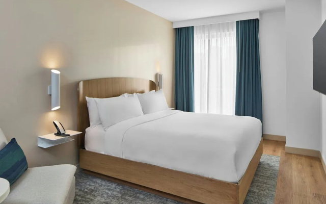 1 Bedroom Suite