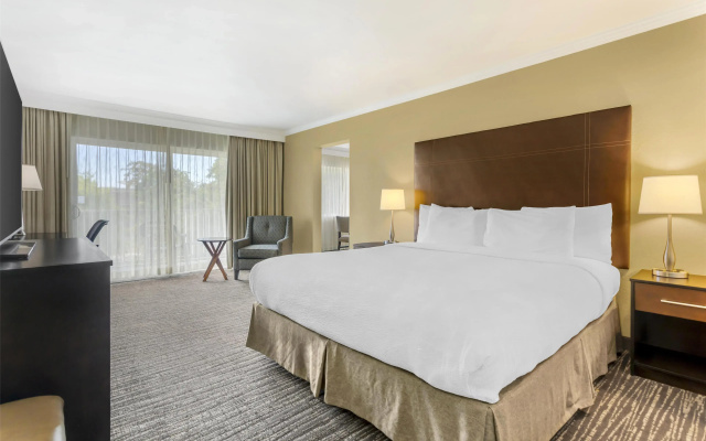 2 Bedrooms Double Suite