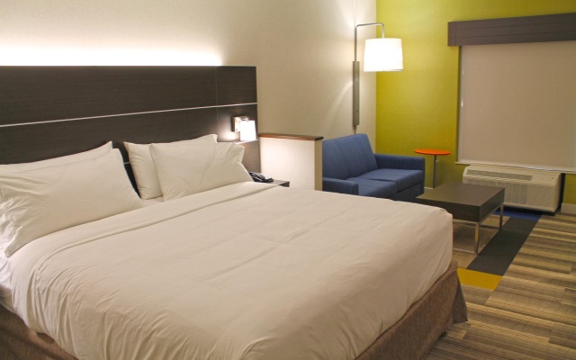 1 Bedroom Suite