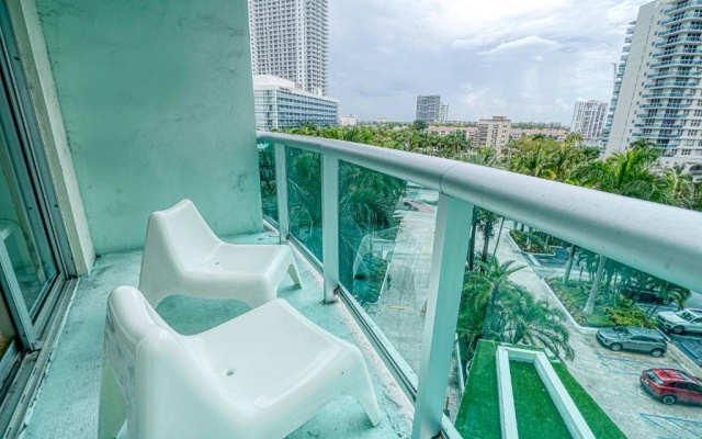 1 Bedroom Premium Apartment with city view