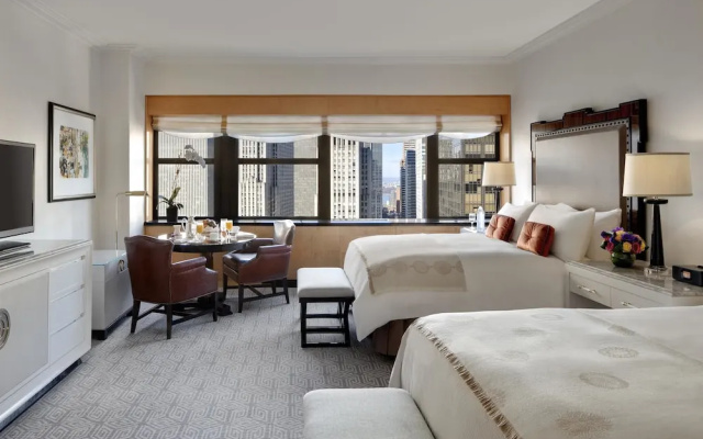 2 Bedrooms Towers Corner Suite