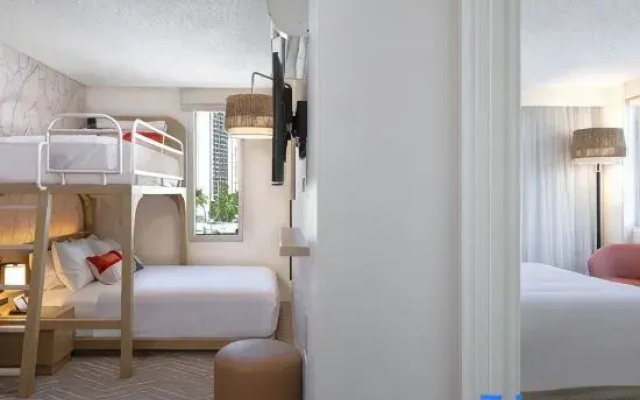Quadruple Family Suite