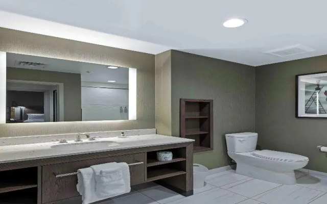 1 Bedroom Quadruple Suite
