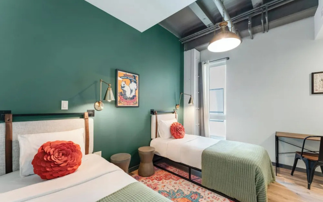 Classic Twin room
