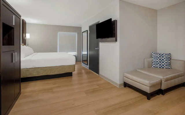 Standard Double room with lake view