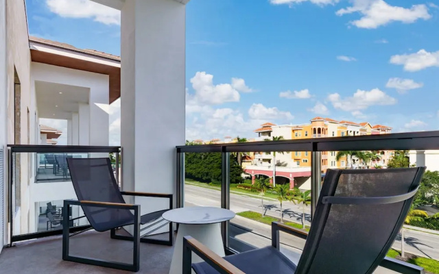 Standard Quadruple room with balcony