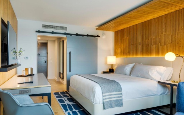 Premium Double room with water view