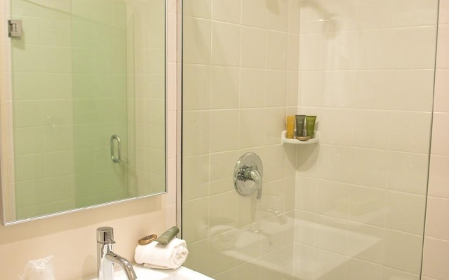 Standard Double room with partial ocean view