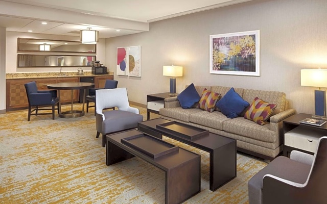 Standard Quadruple room with balcony and with pool view