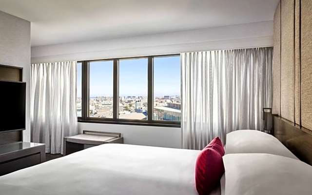 1 Bedroom Double Junior Suite with city view