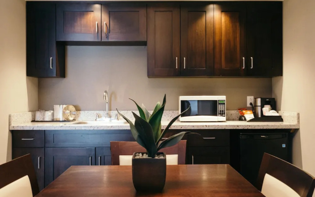 2 Bedrooms Quadruple Suite