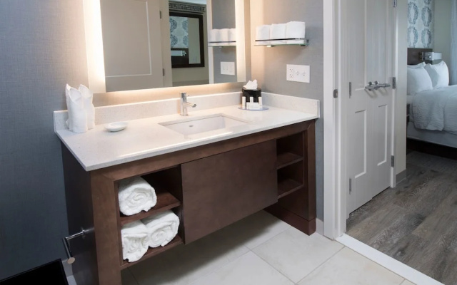 1 Bedroom Suite