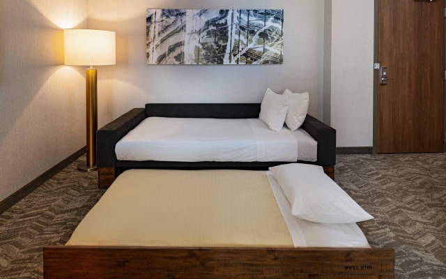 Double Suite