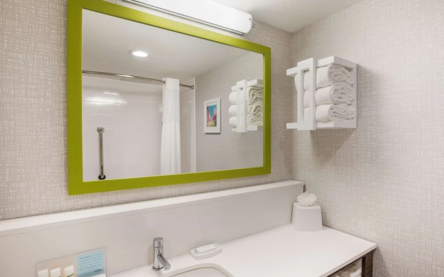 Standard Quadruple room with bay view