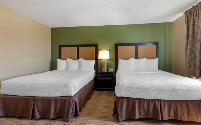 1 Bedroom Quadruple Suite