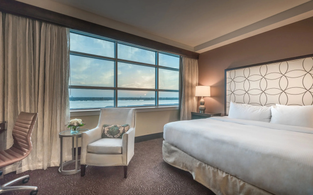 Standard room with river view
