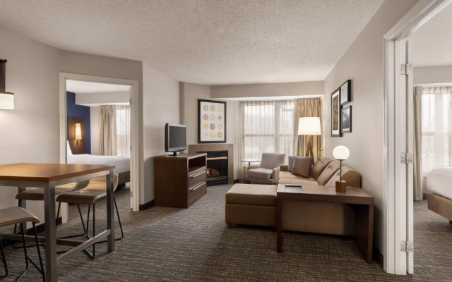 2 Bedrooms Suite