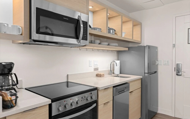 1 Bedroom Suite with balcony