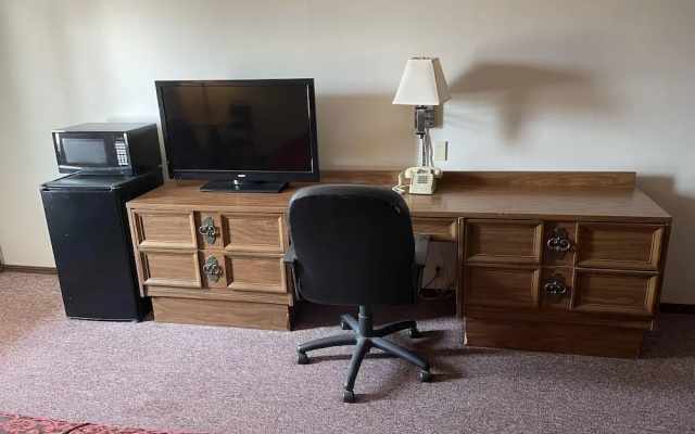 Economy room