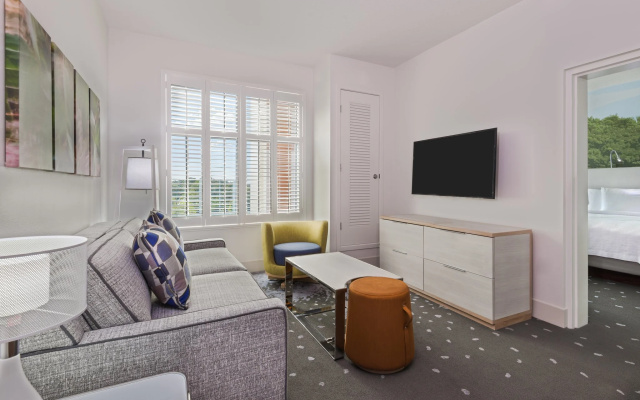 1 Bedroom Suite