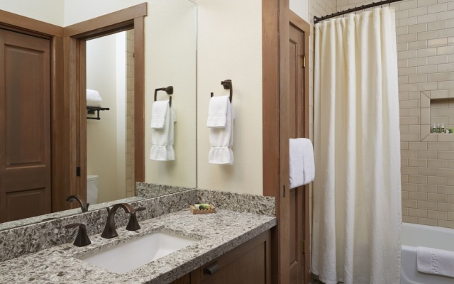 Standard Double room with balcony and with partial view