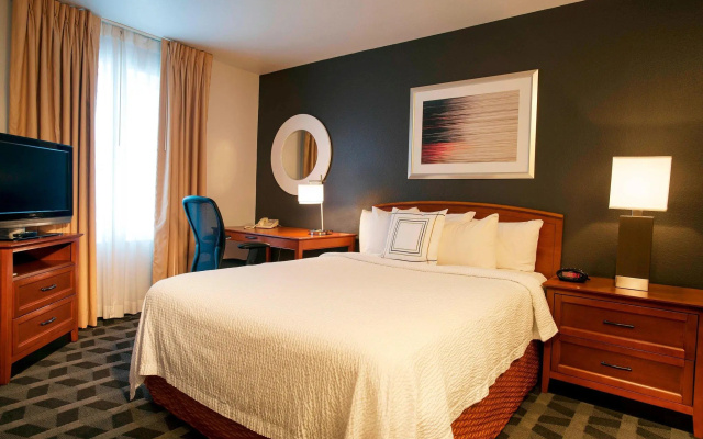 2 Bedrooms Double Suite