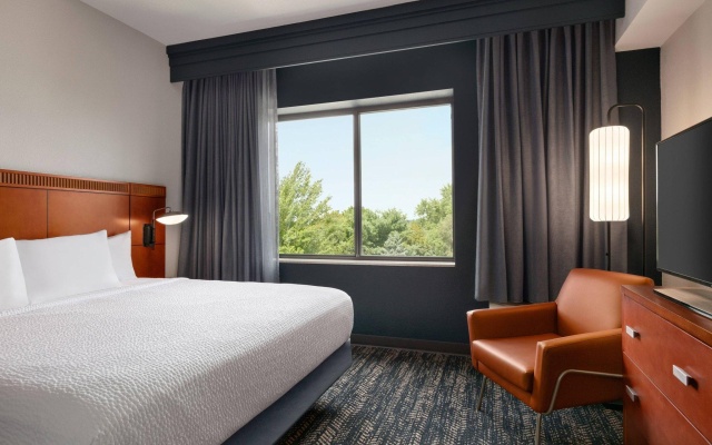 2 Bedrooms Double Suite