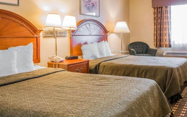 Standard Sextuple room