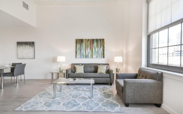 Deluxe Apartment