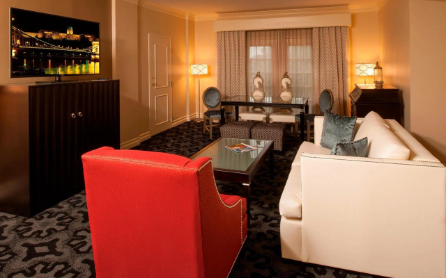 Double Suite