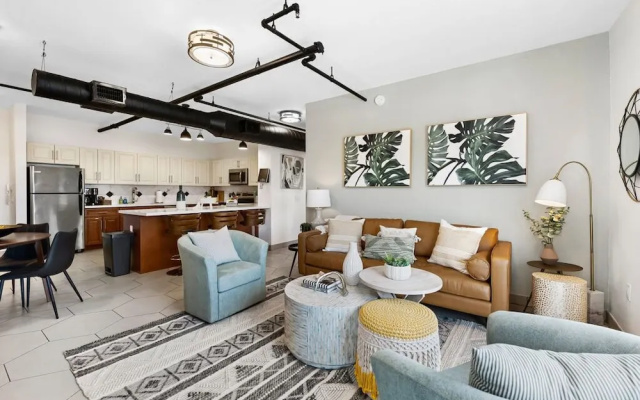 2 Bedrooms Deluxe Suite with city view