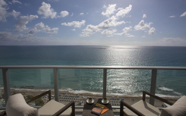 Suite with sea view