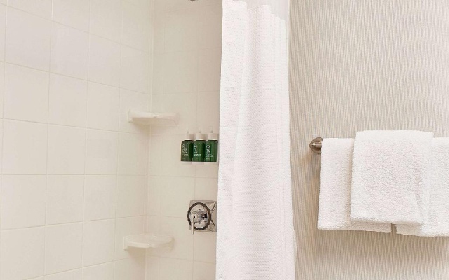 1 Bedroom Quadruple Suite
