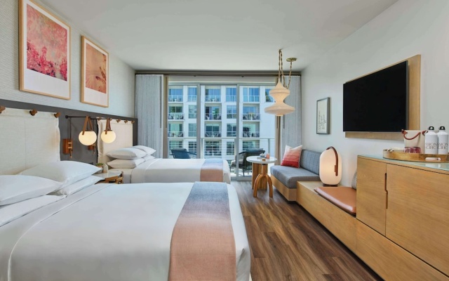 Standard room with balcony and with ocean view