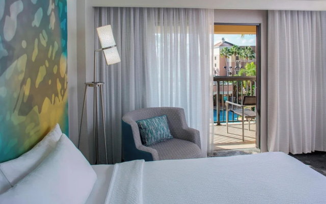 Standard Double room with balcony and with pool view