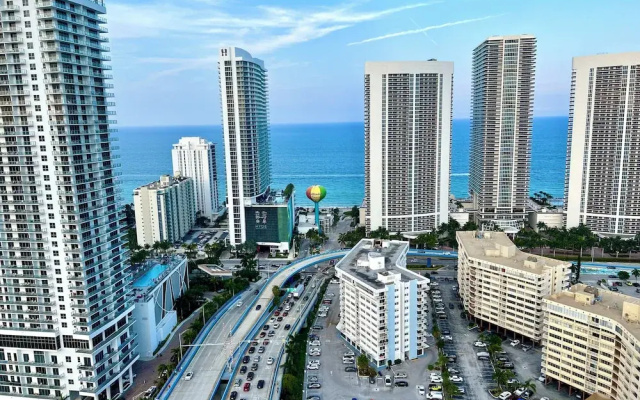 3 Bedrooms Apartment with balcony and with ocean view