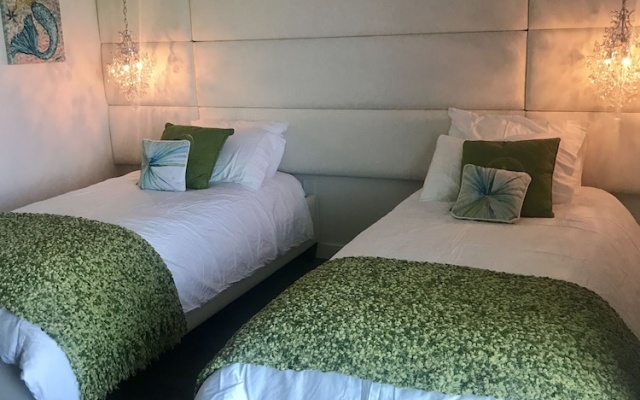 Luxury Twin room with ocean view