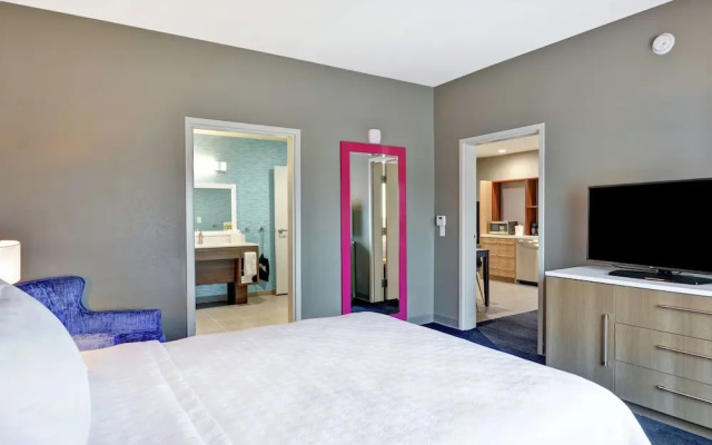 Hearing Accessible Double Suite